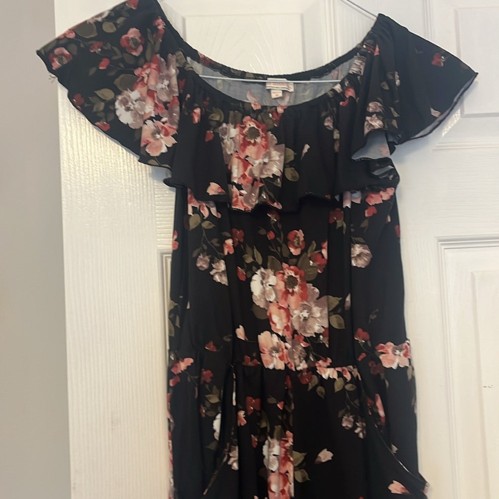Social Academy black floral jumpsuit. Girls size 18 - Picture 3 of 5